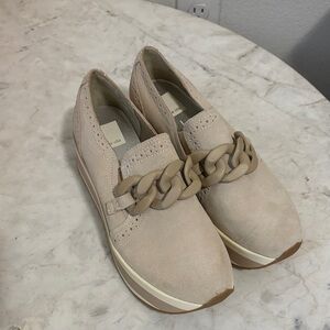 New, Never Worn Dolce Vita Cream Chain Detail Loafers